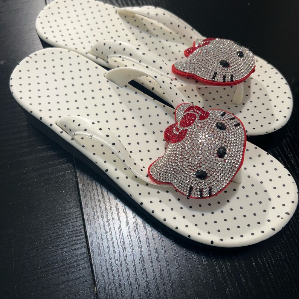 White Polka Dot hello kity sandals